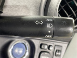 【オートライト(AUTO)】外の明るさをシステムが感知して、自動でヘッドライトが点灯します!ヘッドライトをつけ忘れを防ぐ便利機能です。