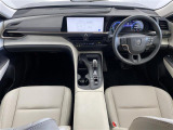クラウンクロスオーバー 2.5 G アドバンスト レザー パッケージ E-Four 4WD 本革シート