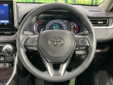 【純正革巻きステアリング】上質な革を使用することで、手にしっかり馴染みとても運転しやすいハンドルです♪