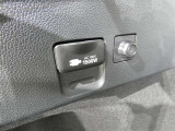 災害時にも安心。家庭用電化製品が使用できるAC100V、1500Wのコンセント付きです。