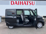 【片側電動スライドドア】運転席に設置されたボタンひとつで簡単な電動スライドドア☆ドアを自動で開閉できるため、車内にいながら家族や友達を迎える事ができます^^