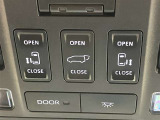 運転席天井部のサテライトスイッチです。