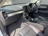 ◆LIBERALAは、輸入車選びの新たなスタイルを提案するインポート・セレクト・ブランドです。オーナー様となる方がクルマから直接感じる感性を第一にした、最良の一台との出会いをコーディネートいたします。