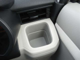 運転席側ドリンクホルダー