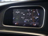 フロントシートは運転席と助手席共にヒーターが装備されています コンソールのスイッチを押すたびに三段階でヒーターの効きを調節できます