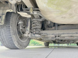 お車を安心してお乗りいただく為には、足回りの定期点検が欠かせません。サービスサポート(有償保証)では無料点検もご提供しており、安心のカーライフをお過ごしいただけるサポート体制が整っています。