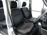 見通しのよいすっきりとした視界で、誰でも運転しやすいです。運転のしやすさは疲れにくさにも繋がりますよ♪