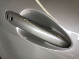 これは、便利!!アドバンストキー これをバックに入れておけばドアの施錠やエンジン始動が出来るんです。鍵を探さなくてもいいんです☆