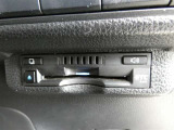 ナビ連動タイプのETC車載機です。ナビゲーションと連動してくれますのでカード未挿入を知らせてくれるなど便利な機能が追加されています。