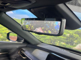 【デジタルインナーミラー】後席の大きな荷物や同乗者で後方が確認しづらい時でも安心!カメラが撮影した車両後方の映像をルームミラー内に表示。クリアな視界で状況の確認が可能です!