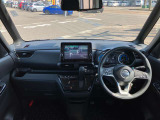 運転席まわりです。細かいオプションなど、気になるところがあればお気軽にメールやお電話等でお問合せください。