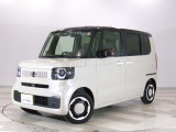 当社にて試乗・展示車として使用していたお車です!9インチワイドモニターにBluetoothオーディオやリアカメラも付いています。ベージュのボディにブラウンルーフのツートンカラーがとってもお洒落です!
