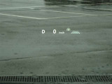 カラーヘッドアップディスプレイ付き。少ない視線移動で情報を確認できるので、運転の疲労軽減に繋がりますよ♪