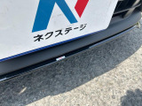 【STIエアロパッケージ】フロント・サイド・リアをSTIのエアロで統一。外観のスポーティーさを際立たせてくれるだけでなく、高速走行時の空力バランスを最適化してくれます。
