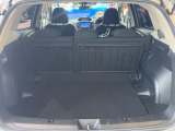 積み下ろしのしやすいデッキにはたっぷりと荷物を積み込んでいただけます。遊びから仕事まで、様々なシーンで頼れます♪