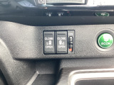 二列目両側電動ドア標準装備です。ご家族いらっしゃるお客様には必須の機能ですよね。
