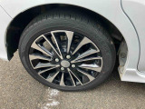 安全・安心な走行のために、納車前にダイハツのクルマを知り尽くしたエキスパートが基本性能に関わる機能や状態を徹底的に点検。消耗部品の交換など法定12ヶ月点検相当の点検・整備を実施しております