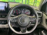 【純正革巻きステアリング】上質な革を使用することで、手にしっかり馴染みとても運転しやすいハンドルです♪