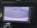 後方モニター表示でバック時の障害物もしっかり見えます!