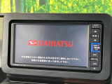 【純正ナビ】人気の純正ナビを装備しております。ナビの使いやすさはもちろん、オーディオ機能も充実!キャンプや旅行はもちろん、通勤や買い物など普段のドライブも楽しくなるはず♪