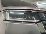 LEDヘッドライトは、点灯の瞬間から最大光量を発揮し、突然暗くなるトンネルなどでの安定感を高めます。