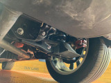 お車を安心してお乗りいただく為には、足回りの定期点検が欠かせません。サービスサポート(有償保証)では無料点検もご提供しており、安心のカーライフをお過ごしいただけるサポート体制が整っています。