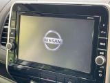 【メーカー純正ナビ】インテリアに溶け込むスタイリッシュな「専用設計」メーカーナビを装備♪視認性や操作性など基本性能にも優れ、より上質なカーライフをお楽しみいただけます。