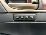 【運転席ポジションメモリー付パワーシート】ワンタッチで記憶させていたシートの前後・リクライニングはもちろんシートリフターも備えます☆快適なドライブをお楽しみ下さい♪