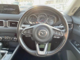 【純正革巻きステアリング】上質な革を使用することで、手にしっかり馴染みとても運転しやすいハンドルです♪