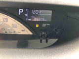 運転中も見やすいメーター。