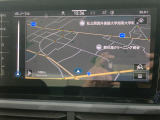 タッチスクリーンを採用。従来のナビゲーションシステムの域を超える、車両を総合的に管理するインフォテイメントシステムです。