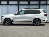 時を経ても深い魅力を放ち続けるBMW。より快適にお乗り頂くためにサポートプログラムをご用意しております。※認定中古車保証は登録日より最長4年間まで延長が可能です。