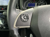 ステアリングスイッチ装備!運転しながら手元でオーディオの操作などができます。