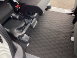 この度は、当店のお車をご覧いただきまして誠にありがとうございます。当店では全国販売・納車も行っております。県によって陸送費用は異なりますのでお気軽にお問い合わせください。