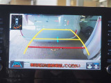 バックガイドモニターで、後方を確認しながら安心して駐車することができます。運転初心者も熟練者も必須の機能ですよ!