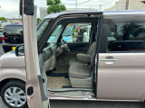 お車の状態は内外装共にとても綺麗な状態を保っておりますので私共でも自信を持ってお薦め出来る1台です!!