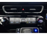 ★エアコンはオートタイプが装着済みです!オートモードにしておけば、車内温度を設定するだけで風の料や吹き出し口の切り替えを機械が行ってくれます!一年中快適な環境を作れますよ♪