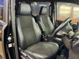 運転席も広々としており運転しやすい環境を実現しています☆