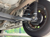 お車を安心してお乗りいただく為には、足回りの定期点検が欠かせません。サービスサポート(有償保証)では無料点検もご提供しており、安心のカーライフをお過ごしいただけるサポート体制が整っています。