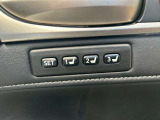 【運転席ポジションメモリー付パワーシート】ワンタッチで記憶させていたシートの前後・リクライニングはもちろんシートリフターも備えます☆快適なドライブをお楽しみ下さい♪