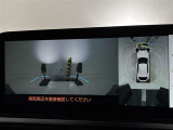 フロントカメラは運転席よりも前の視界を確保することで事前に危険を予知し、事故や衝突を防ぎます。