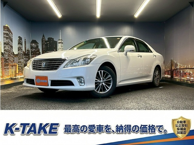 クラウン2.5 ロイヤルサルーン(禁煙車)(後期型)(メーカーHナビ)(クルーズ
