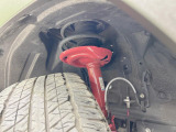 お車を安心してお乗りいただく為には、足回りの定期点検が欠かせません。サービスサポート(有償保証)では無料点検もご提供しており、安心のカーライフをお過ごしいただけるサポート体制が整っています。
