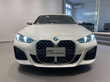 BMW代表的な特徴のキドニーグリル。BMWのすべてのモデルに採用され、BMWらしさを強調しております。