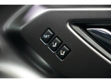運転席のシートポジションメモリー機能は、登録済みの運転者と交代しても、シートポジションの変更の手間がかかりません。