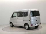 ご覧の車両以外にも多数のU-Carを展示販売しております。