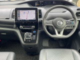 フロントガラスも大きく開放感がありますので、視界が広く運転がとてもし易いです!