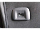 USBソケットがついていますのでコードを繋げばスマートフォンなどの充電が出来ます!オーディオソース USB 対応しております。
