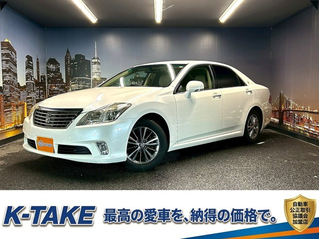 クラウン2.5 ロイヤルサルーン(禁煙車)(後期型)(メーカーナビ)(クルーズ