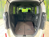 普段のお買い物や通勤、送迎等に十分な荷室スペースを確保しております。セカンドシートを倒すと、大きな荷物の積載も可能です♪